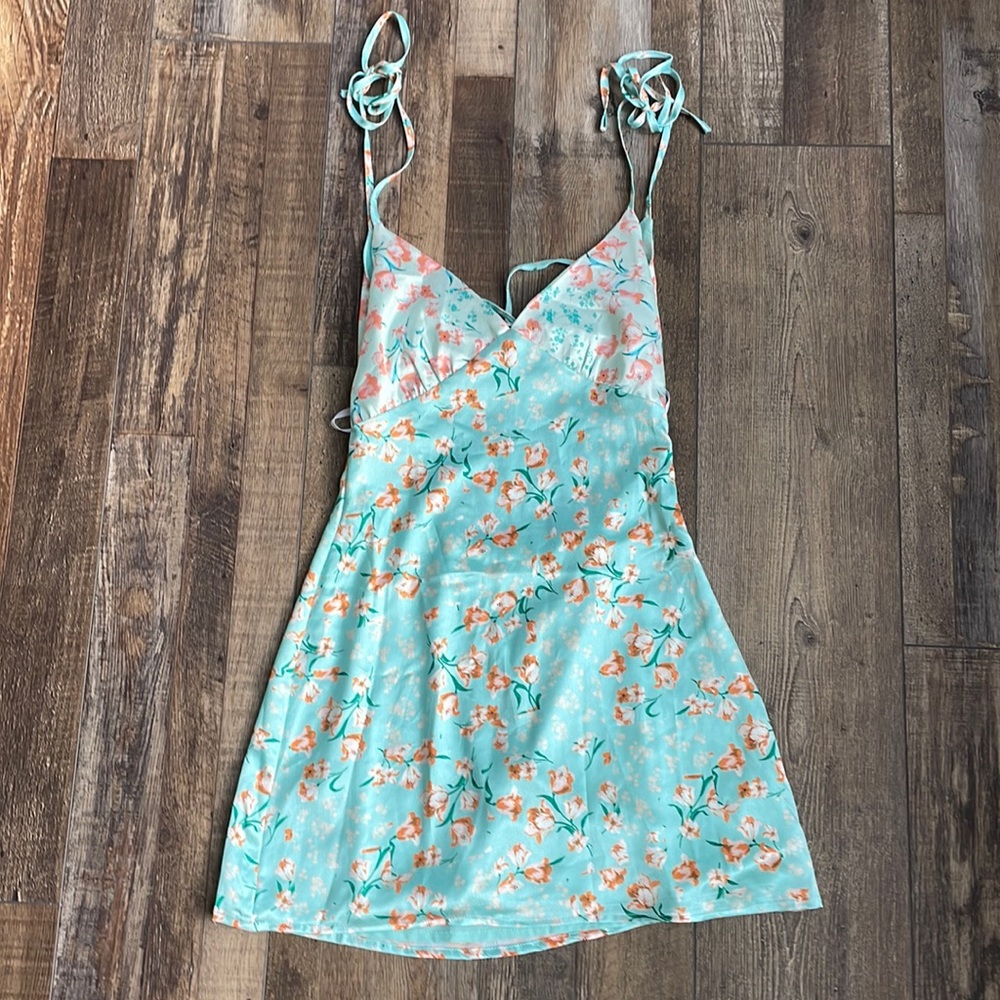 More to Come Trinity floral mini dress in mint floral
